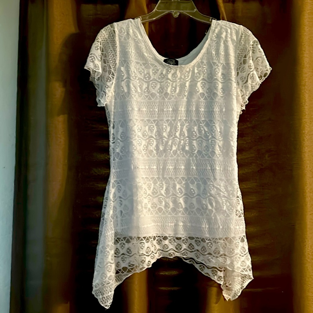 Medium white blouse